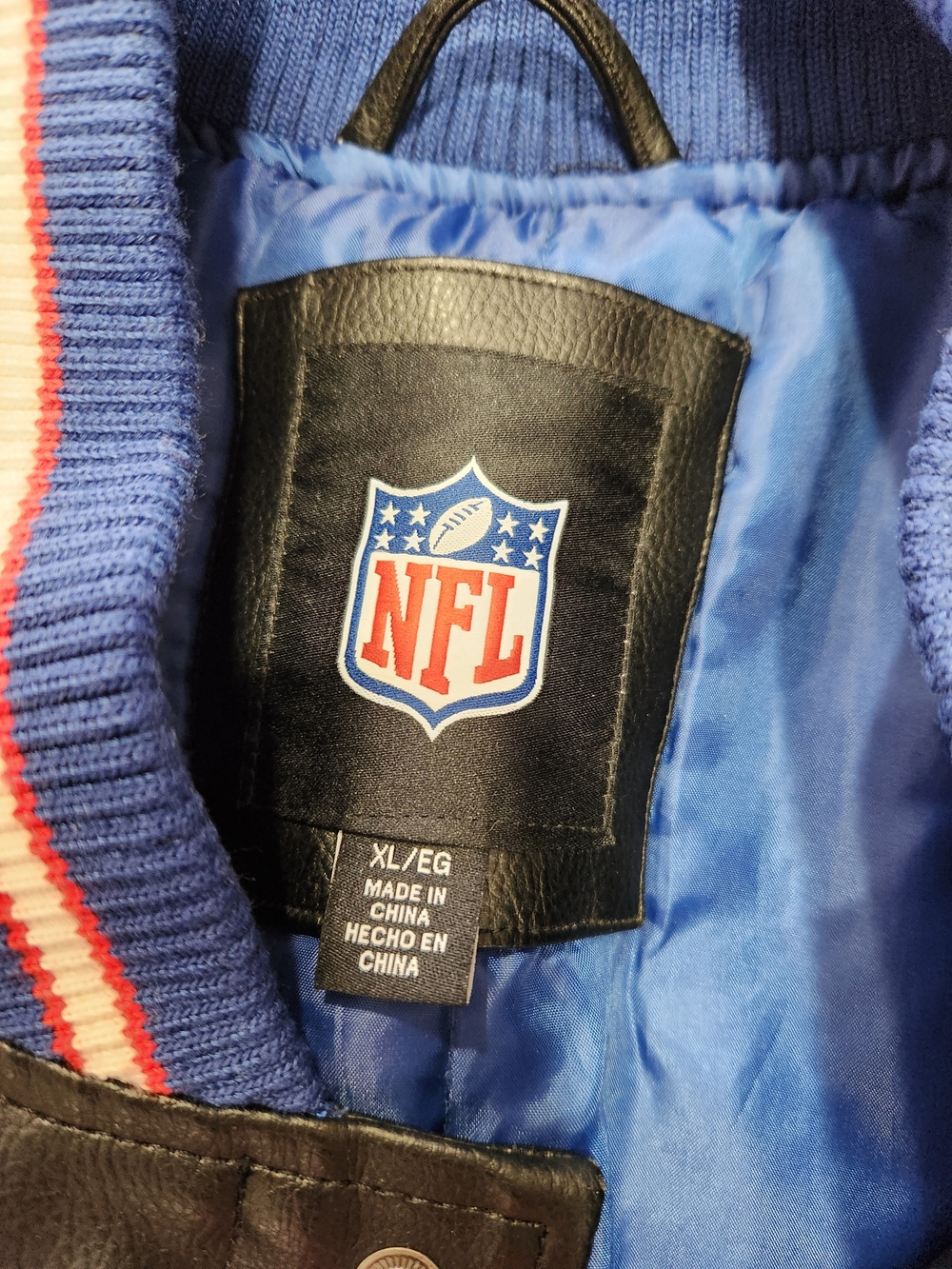 New NFL New York Giants Black, Blue & Red Varsity Jacket Men XL - Picture 3 of 5